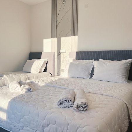 Apartments Fat E Jet - Pool & Breakfast Ulcinj Kültér fotó
