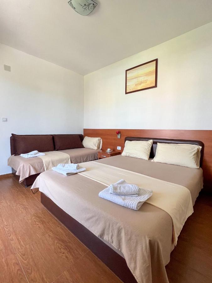 Apartments Fat E Jet - Pool & Breakfast Ulcinj Kültér fotó