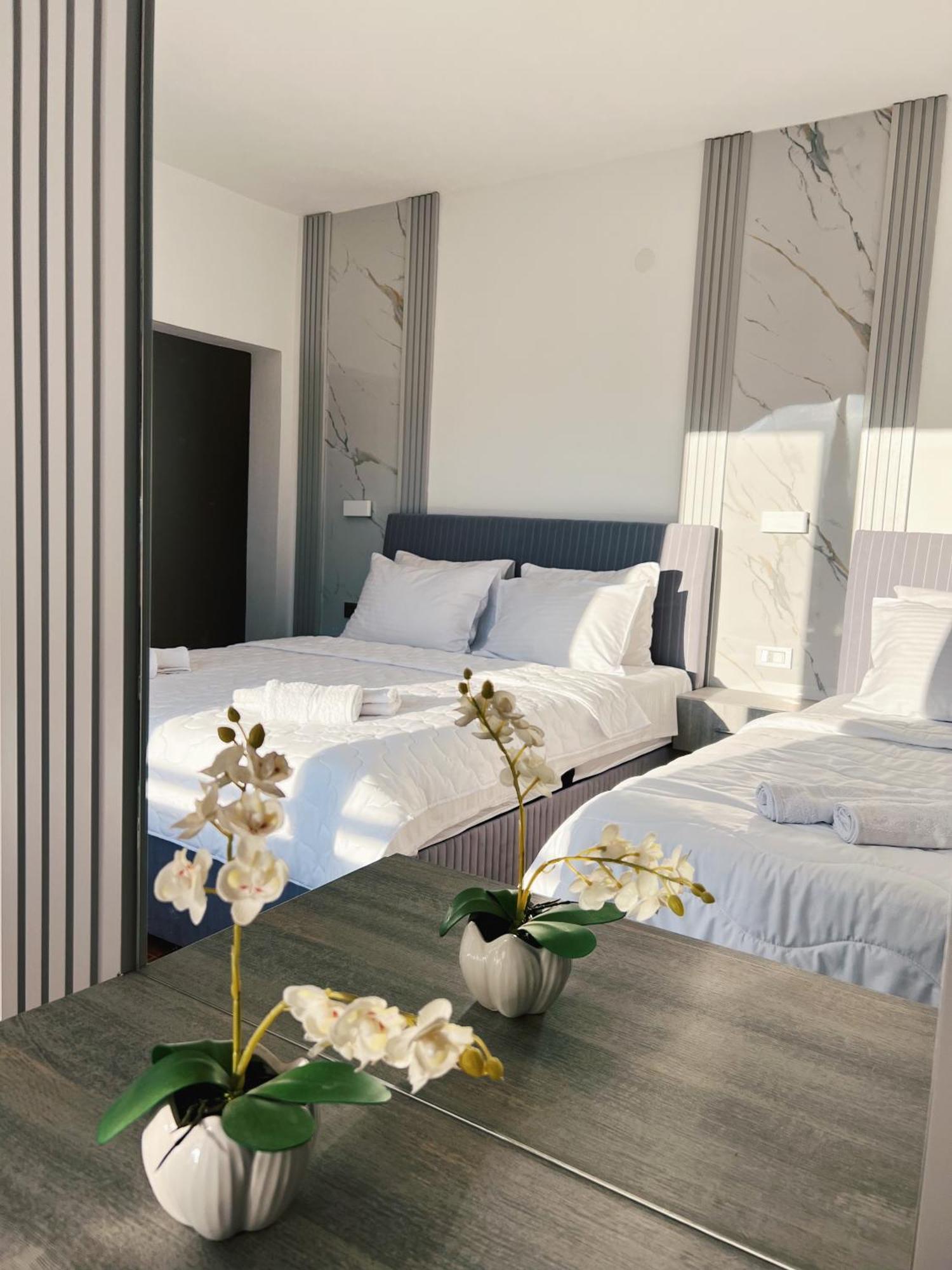 Apartments Fat E Jet - Pool & Breakfast Ulcinj Kültér fotó