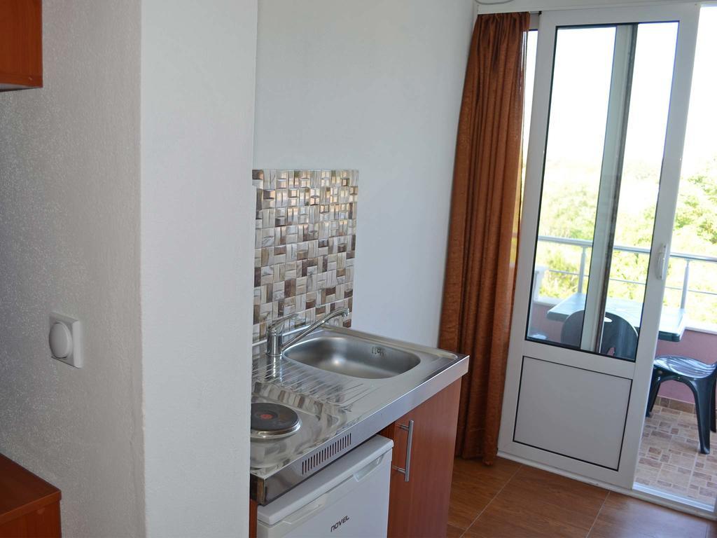 Apartments Fat E Jet - Pool & Breakfast Ulcinj Kültér fotó