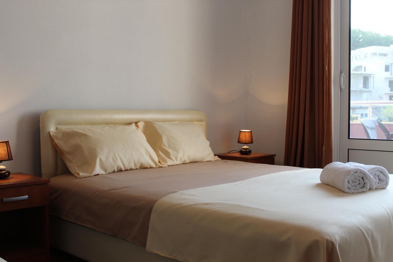 Apartments Fat E Jet - Pool & Breakfast Ulcinj Kültér fotó