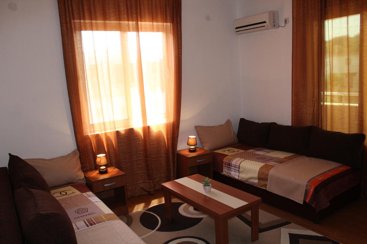 Apartments Fat E Jet - Pool & Breakfast Ulcinj Kültér fotó