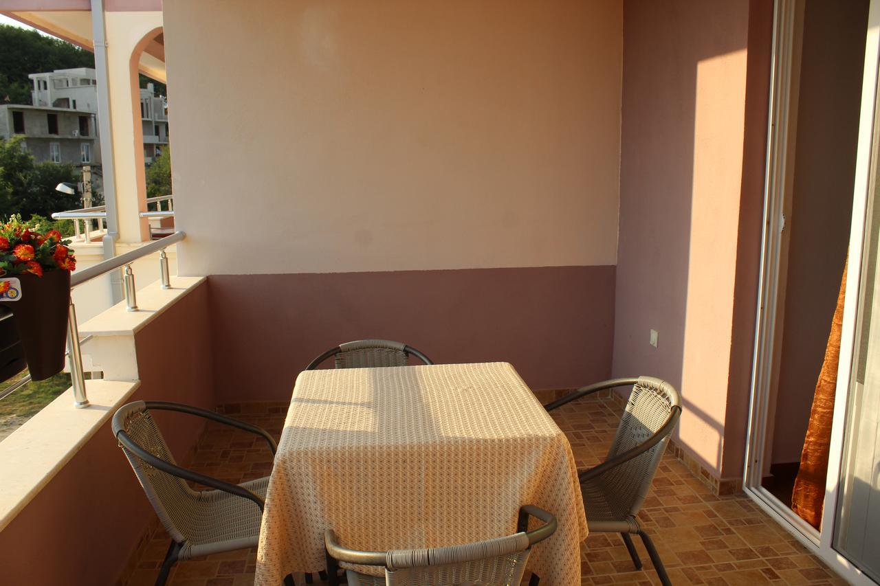 Apartments Fat E Jet - Pool & Breakfast Ulcinj Kültér fotó