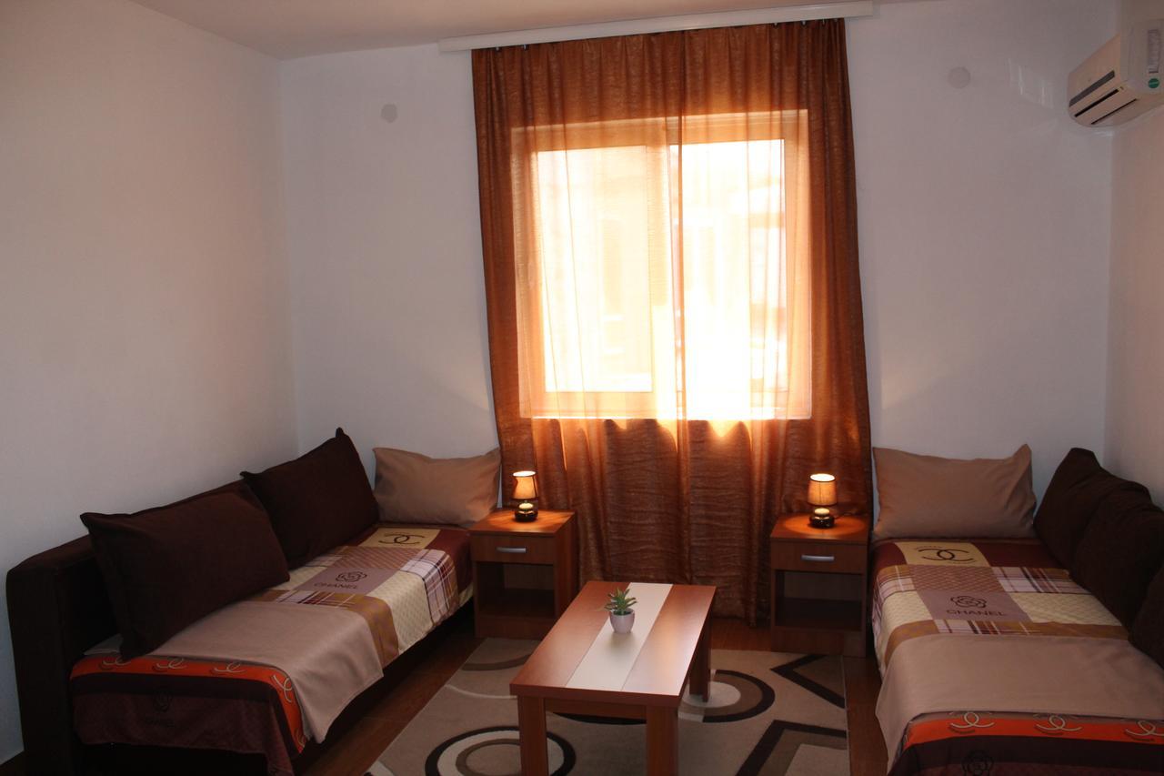 Apartments Fat E Jet - Pool & Breakfast Ulcinj Kültér fotó