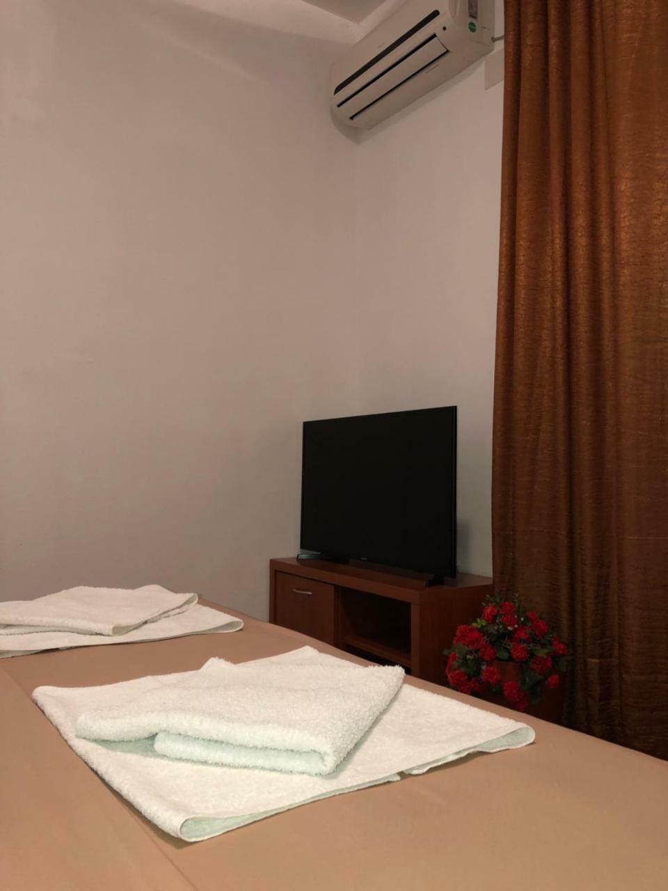 Apartments Fat E Jet - Pool & Breakfast Ulcinj Kültér fotó
